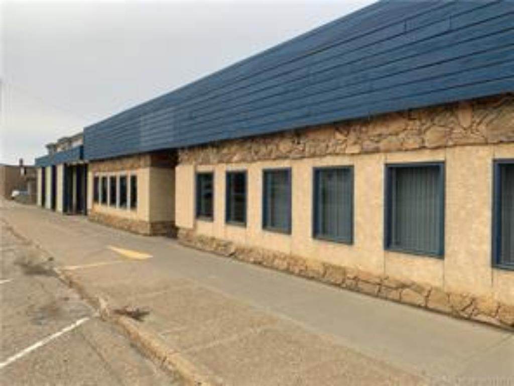 10018 101 Street - Photo 1