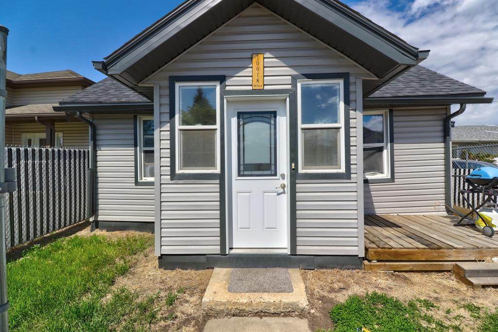 10018 96 Avenue - Photo 1