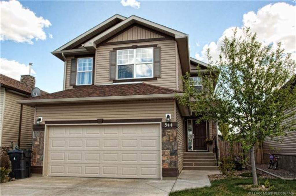 544 Sunridge Crescent - Photo 1