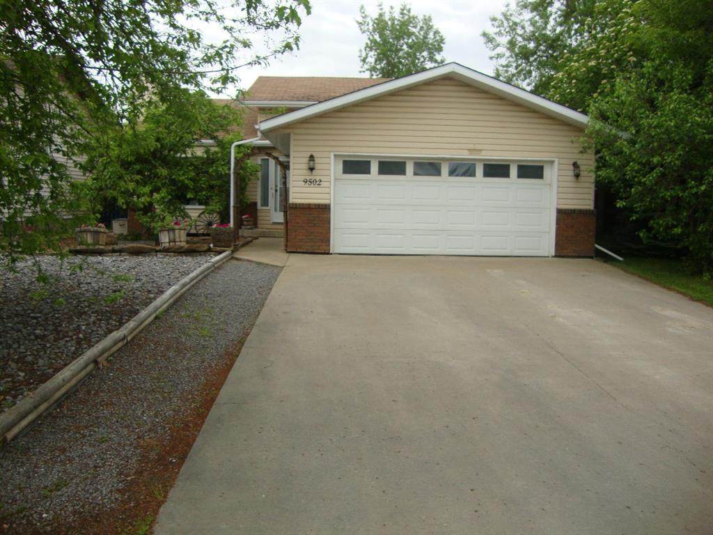 9502 63 Avenue - Photo 1