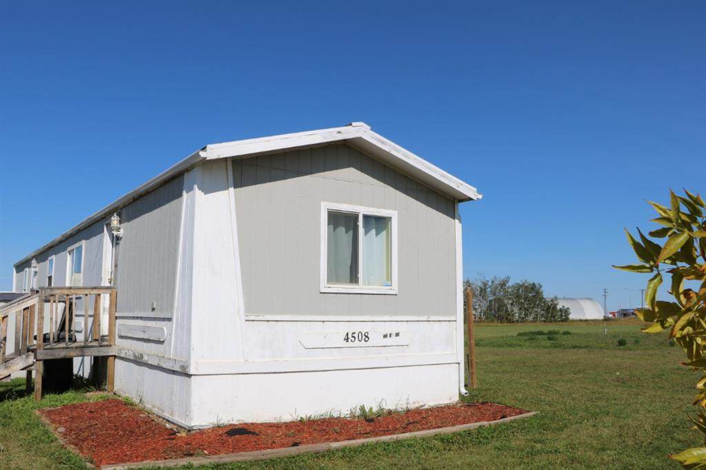 4508 46A Avenue - Photo 1