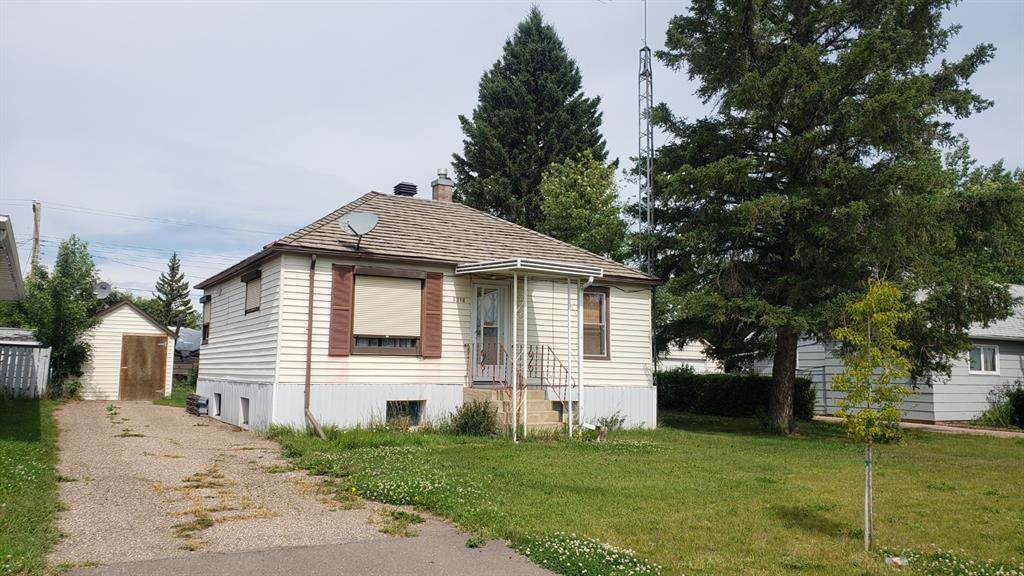 5218 51 Street - Photo 1