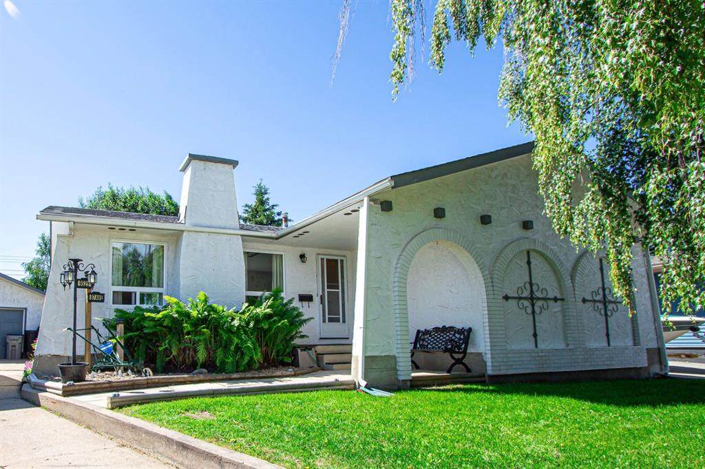 9525 87 Avenue - Photo 1