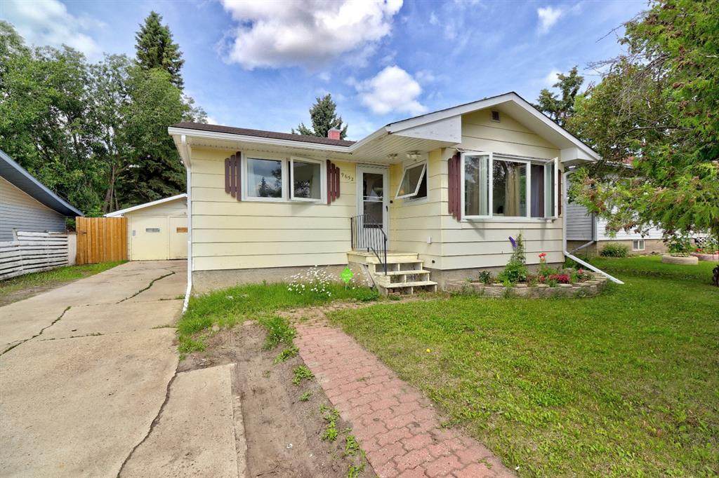 9652 Hillcrest Drive - Photo 1
