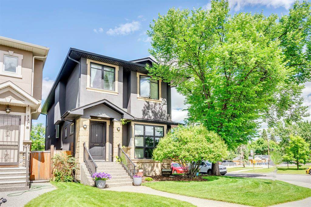 539 34A Street - Photo 1