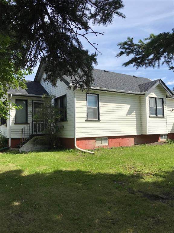 1006 5 Avenue - Photo 1
