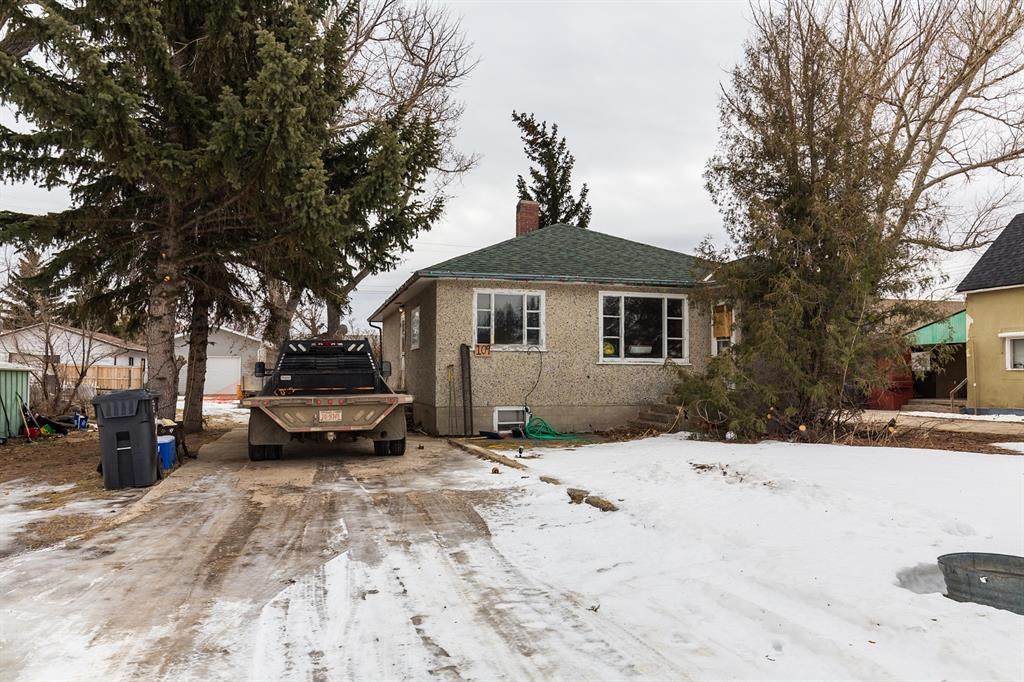 112 2 Avenue - Photo 1