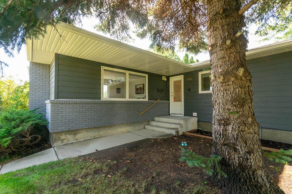 1203 Huron Place - Photo 1