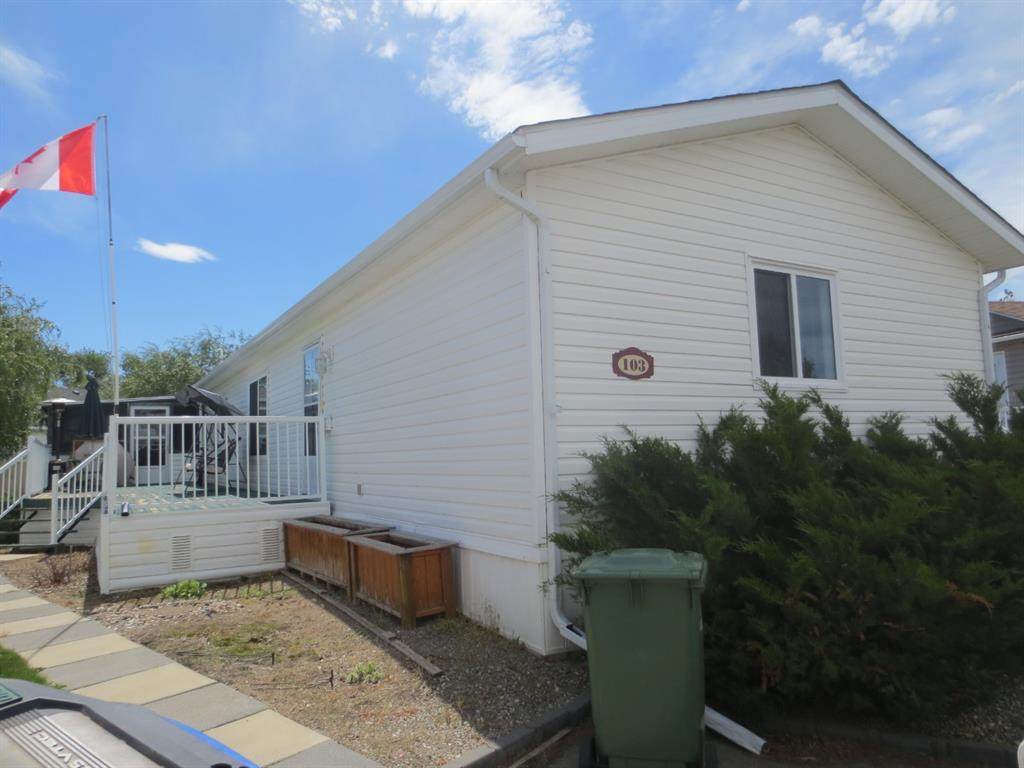 103 Railway Crescent - Photo 1