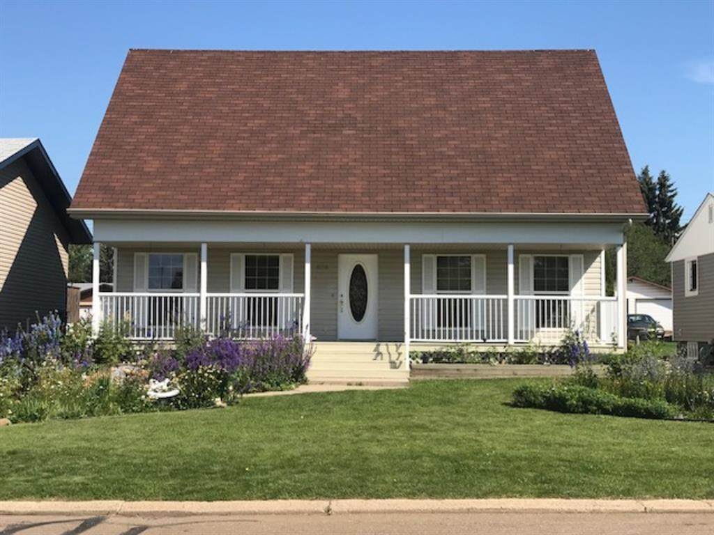 1038 16 Avenue - Photo 1
