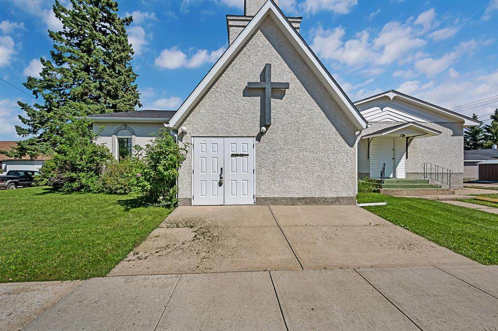 2037 24 Avenue - Photo 1