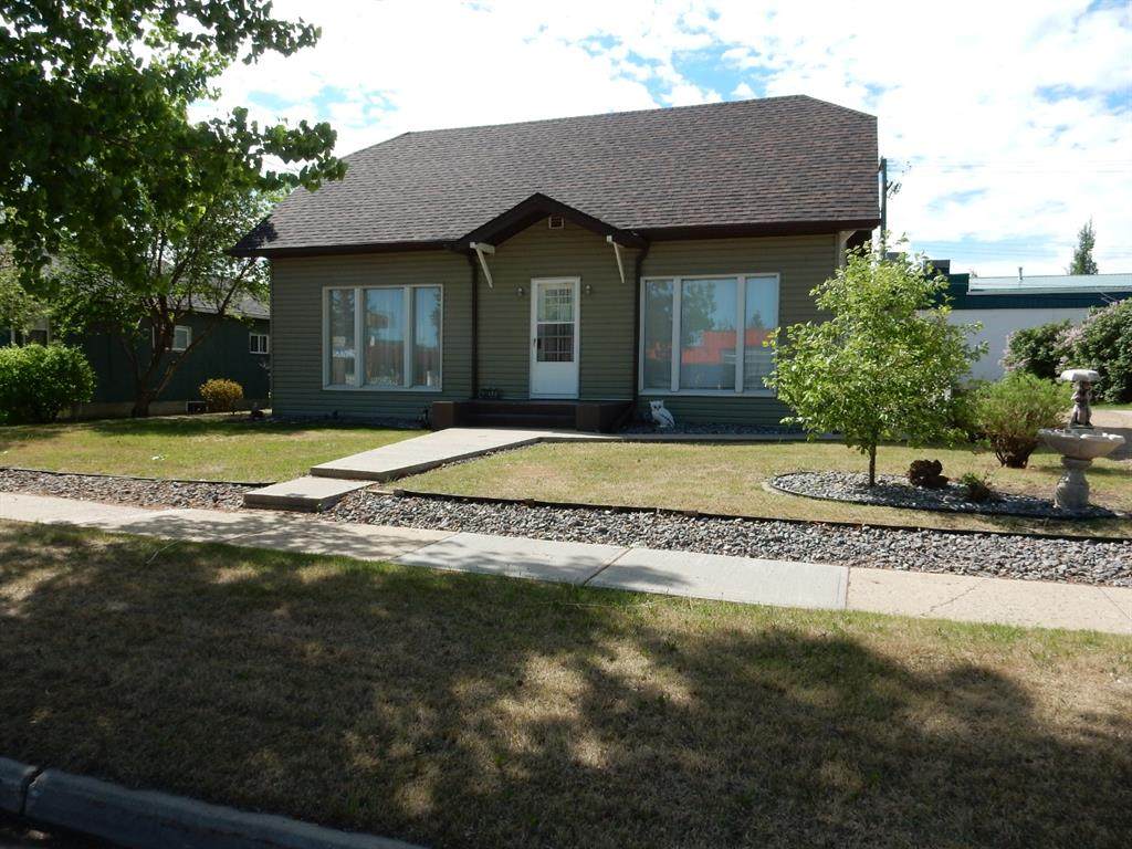 5217 50 Avenue - Photo 1