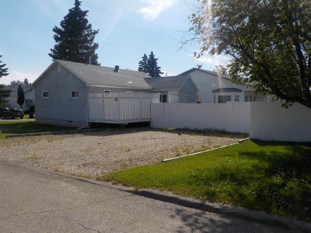 11200 107 Avenue - Photo 1