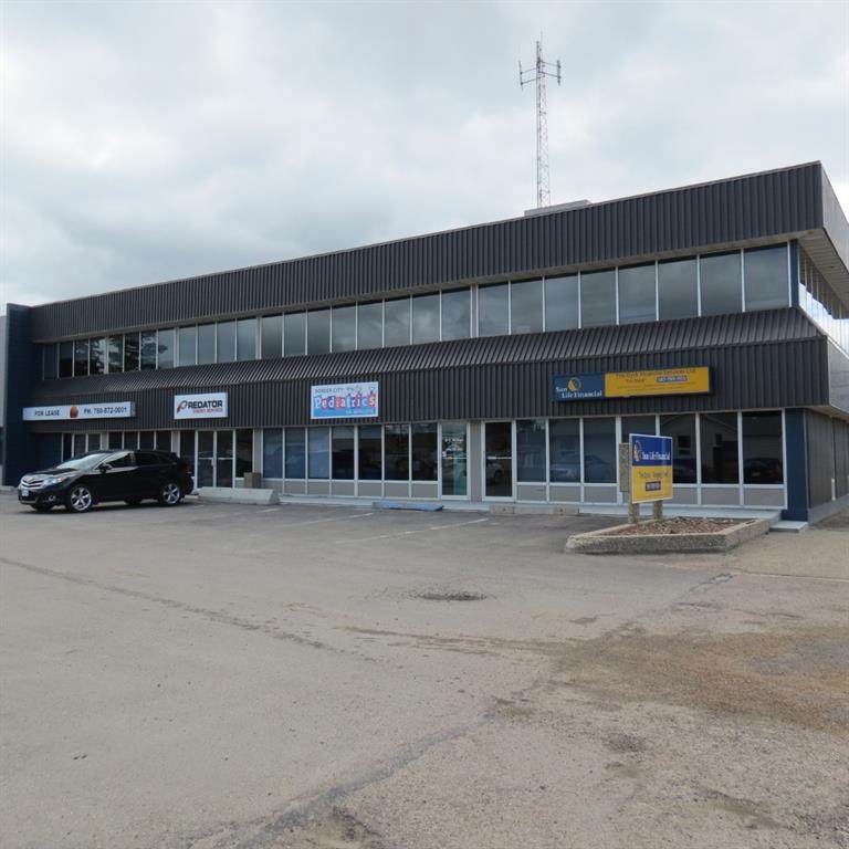 5303 50 Avenue - Photo 1