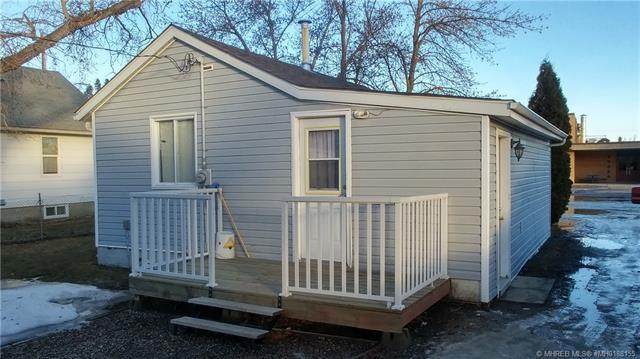 305 2 Avenue - Photo 1