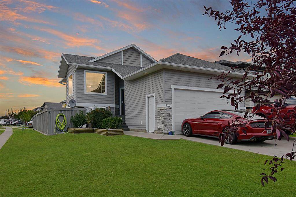 7002 115 Street - Photo 1