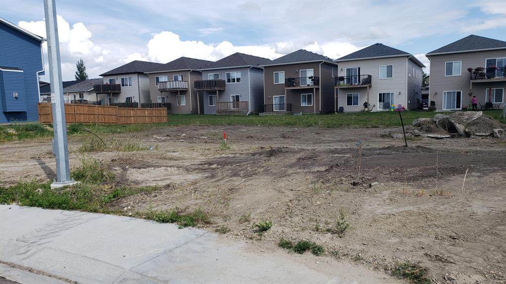 1077 Steven's Place - Photo 1