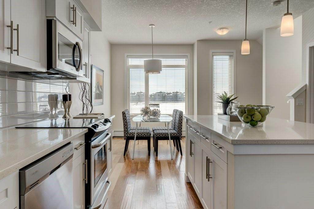 8370 9 Avenue - Photo 1