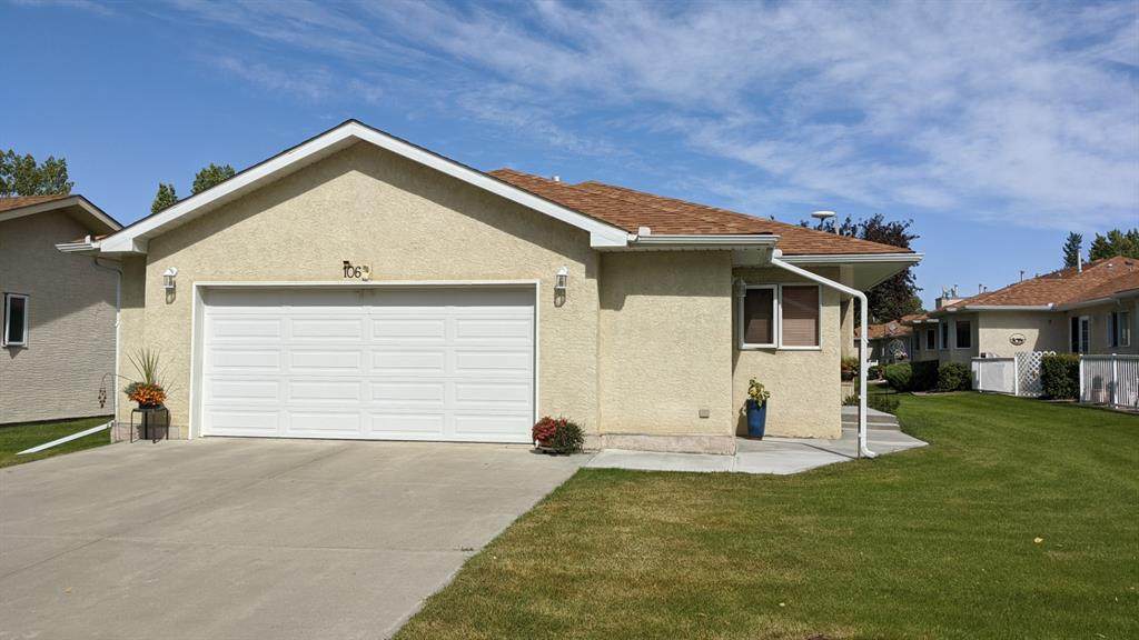 106 8 Avenue - Photo 1