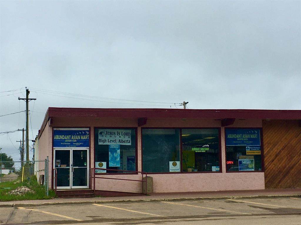 9811 100 Avenue - Photo 1