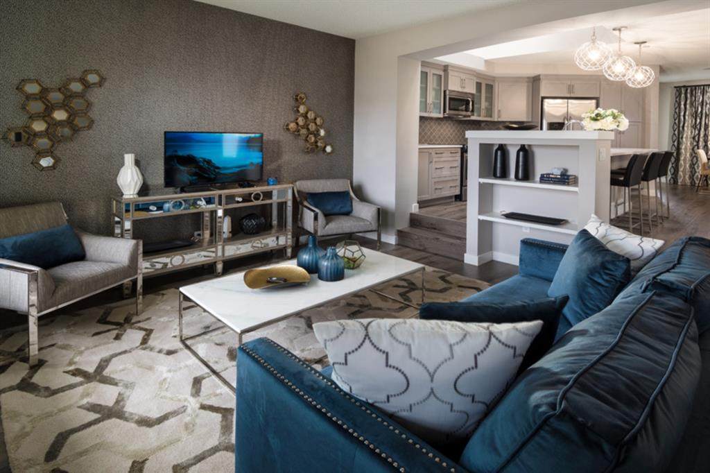 137 Lucas Crescent - Photo 1
