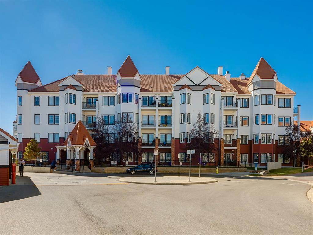 60 Royal Oak Plaza - Photo 1