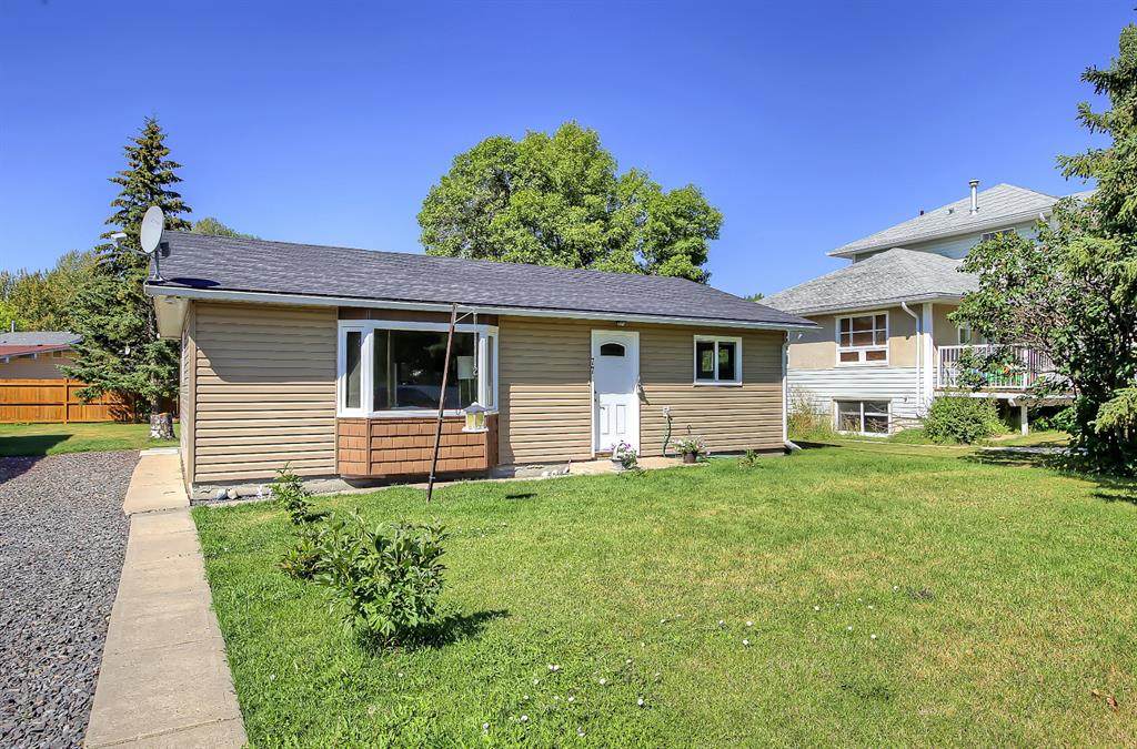 77 2 Street - Photo 1
