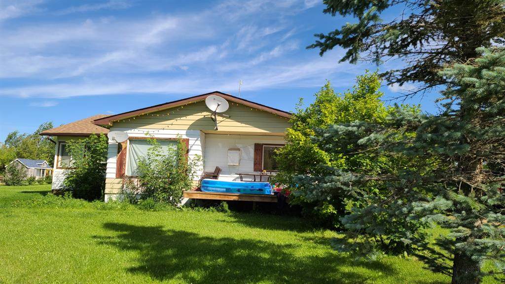 5004 50 Street - Photo 1