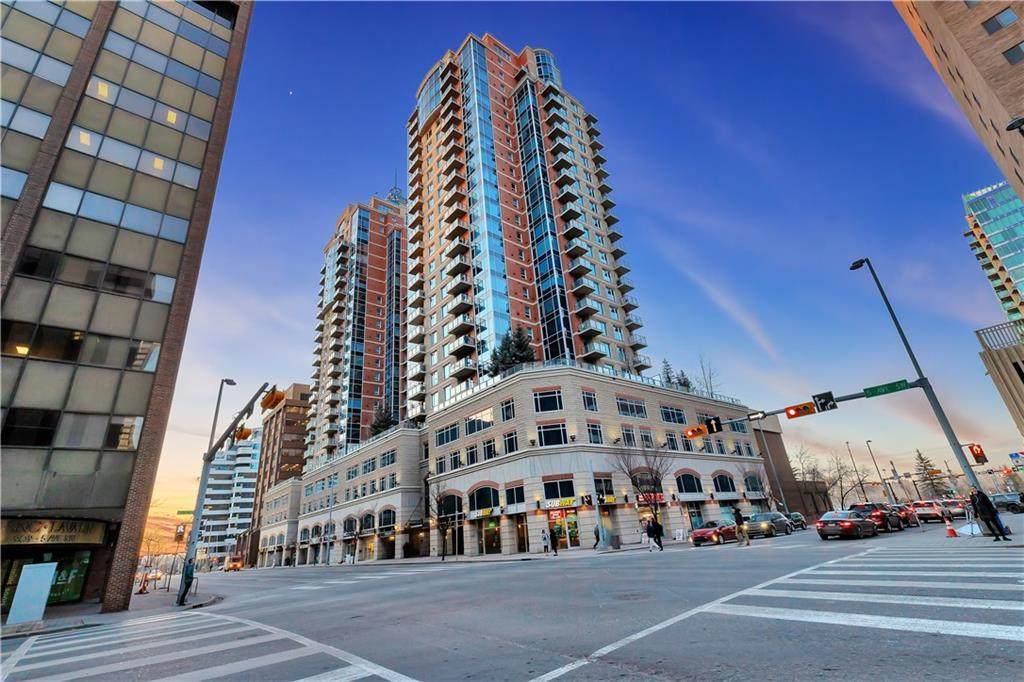 910 5 Avenue - Photo 1