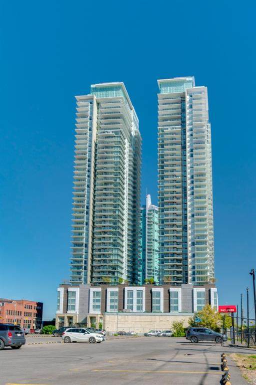 1122 3 Street - Photo 1