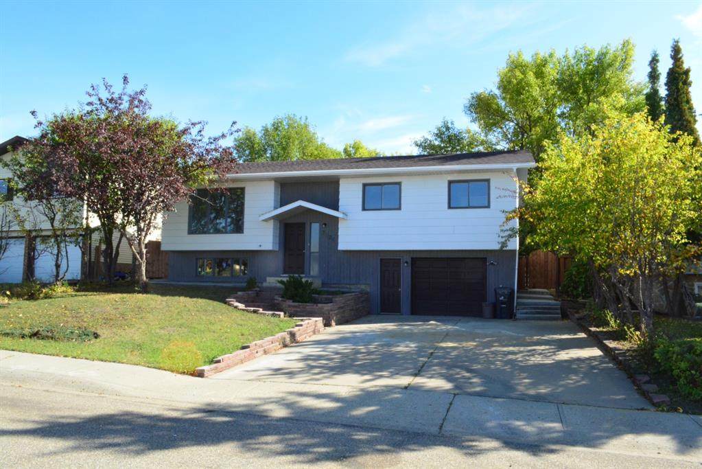 7121 99A Street - Photo 1