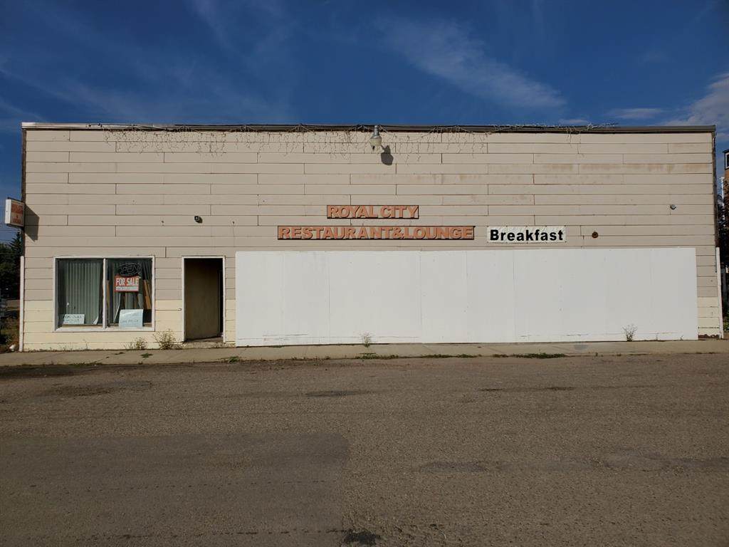 408 Caradoc Avenue - Photo 1