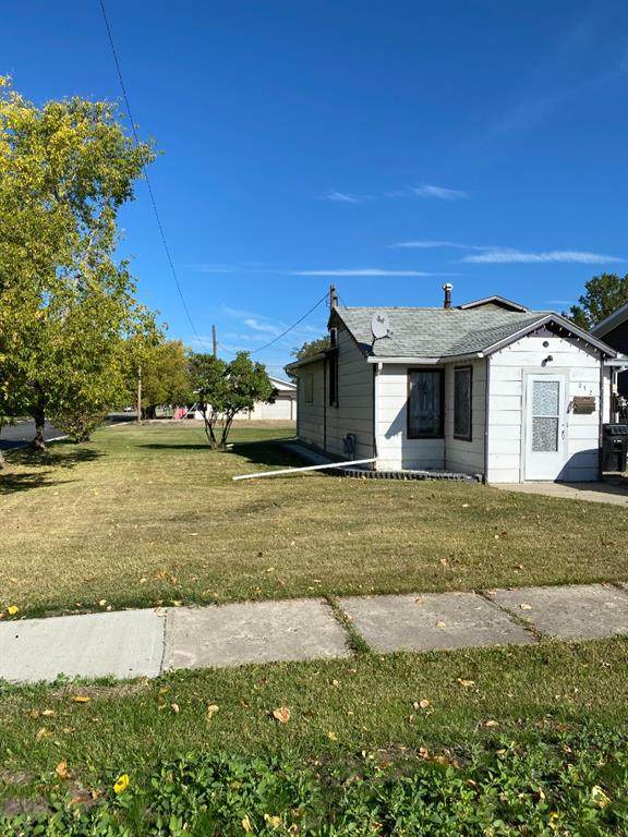 12 3rd Avenue - Photo 1