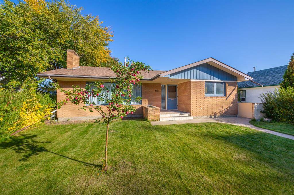 5116 47 Street - Photo 1