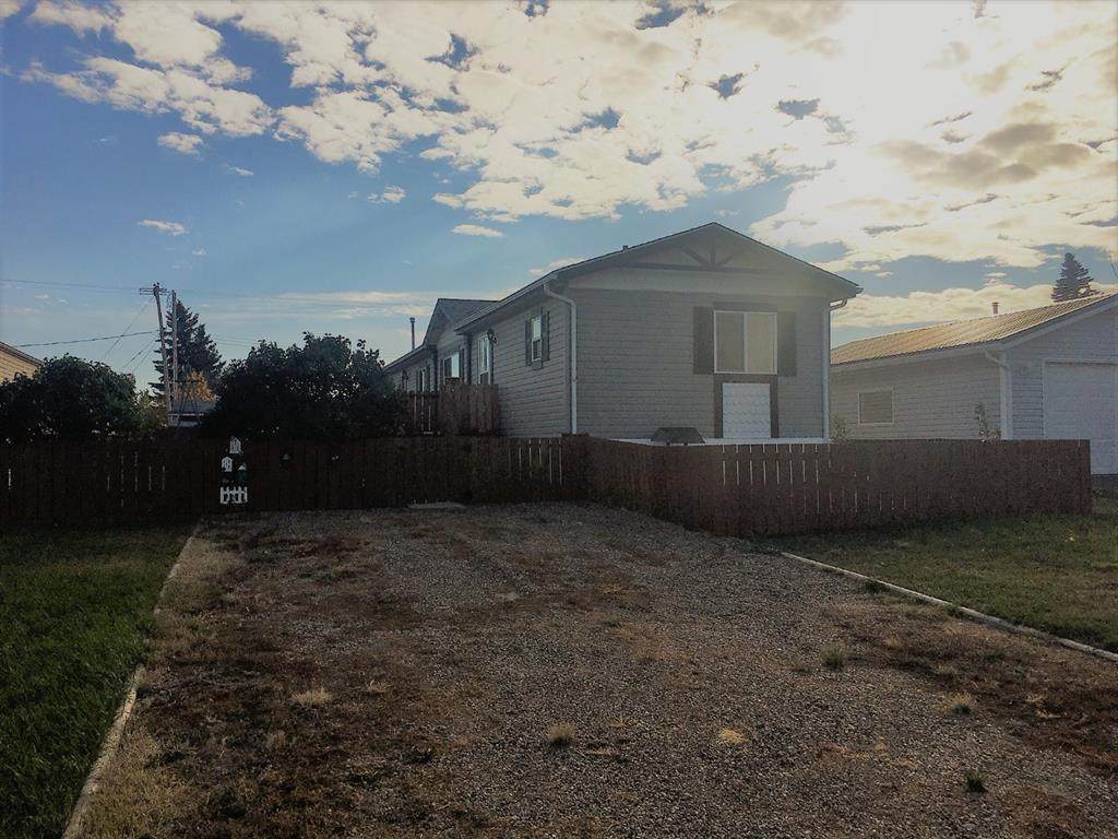 725 5A Avenue - Photo 1