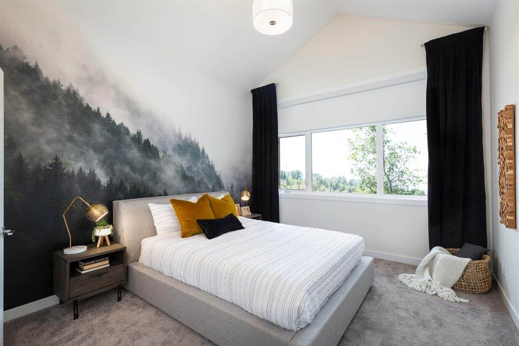 192 Crestridge Common - Photo 1