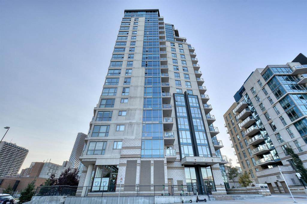 325 3 Street - Photo 1