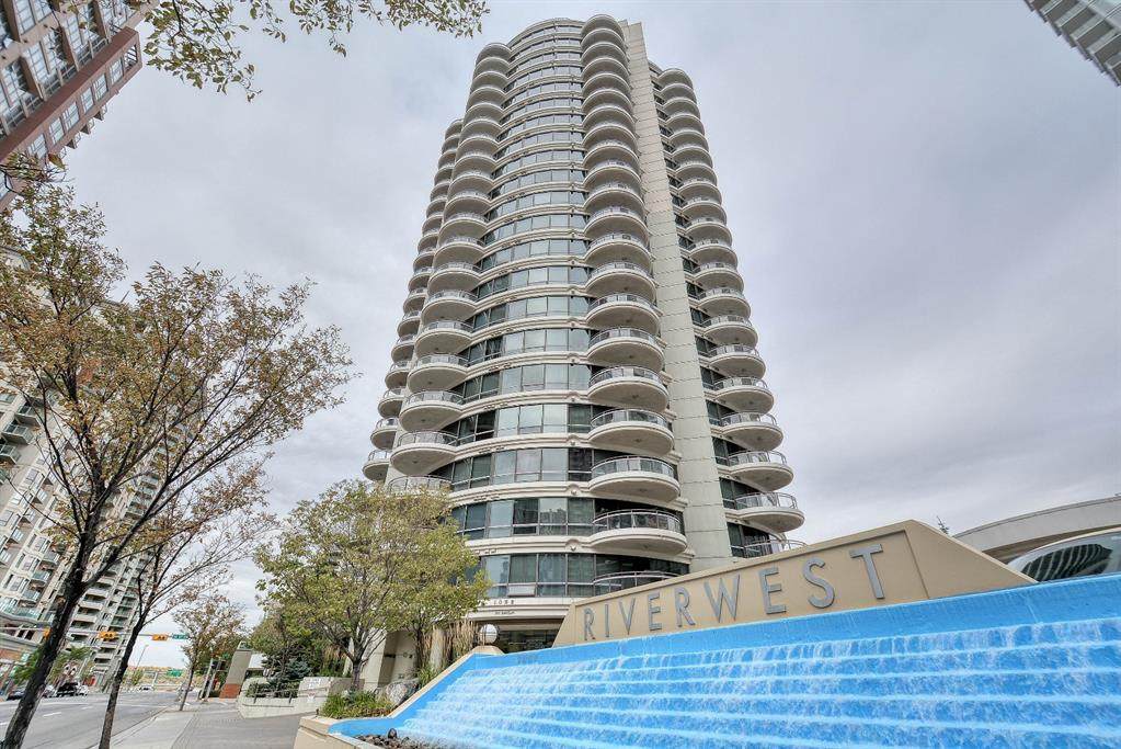1088 6 Avenue - Photo 1