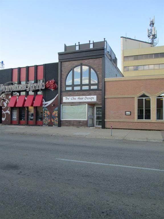 9904 100 Street - Photo 1
