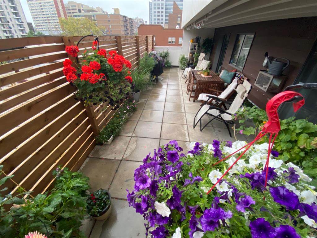 735 12 Avenue - Photo 1