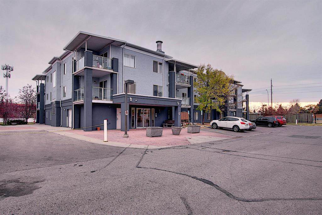 2280 68 Street - Photo 1