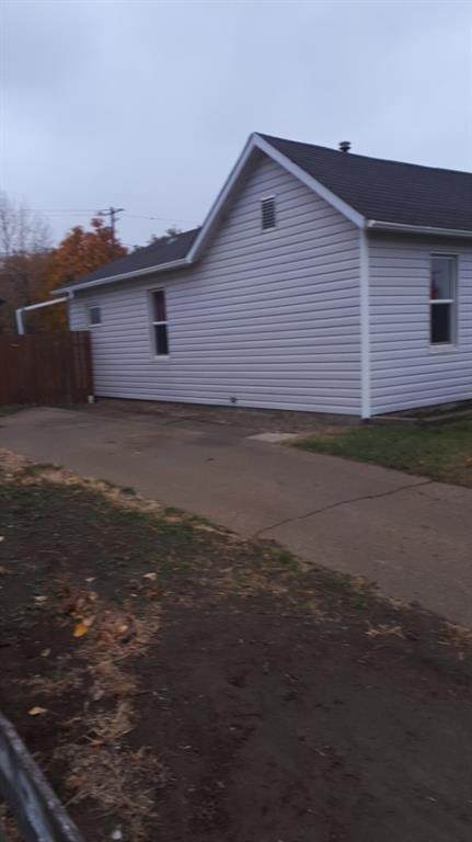 209 1 Street - Photo 1