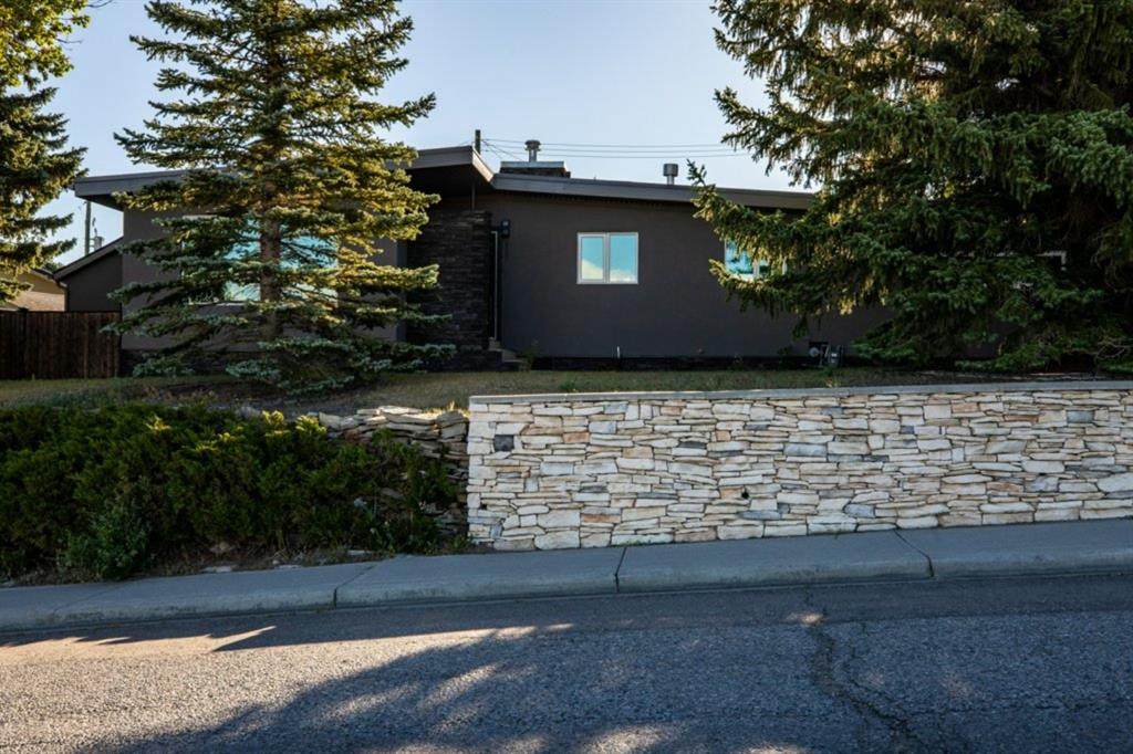 917 Poplar Avenue - Photo 1