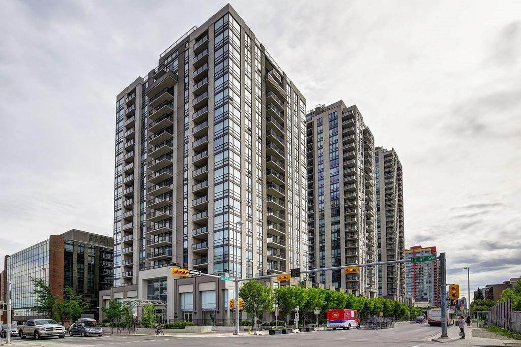 1110 11 Street - Photo 1