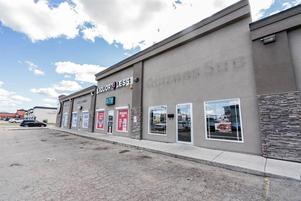 10001 97 Avenue - Photo 1