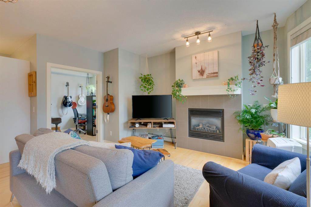 2420 34 Avenue - Photo 1