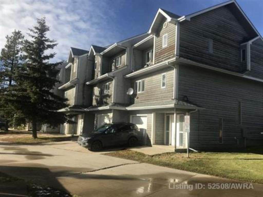 104 Assiniboine Drive - Photo 1