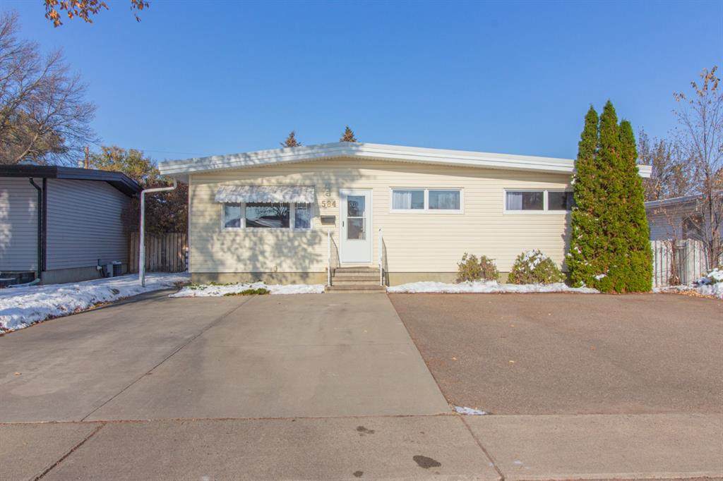 584 12 Street - Photo 1