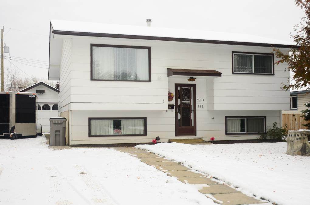 9733 119 Avenue - Photo 1