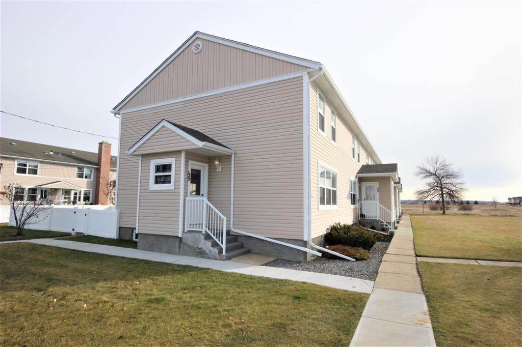 49 Poplar Crescent - Photo 1